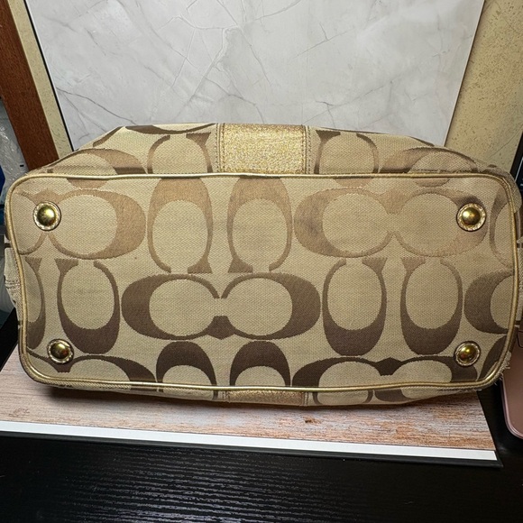 Coach Signature Stripe Carryall - Picture 6 of 16